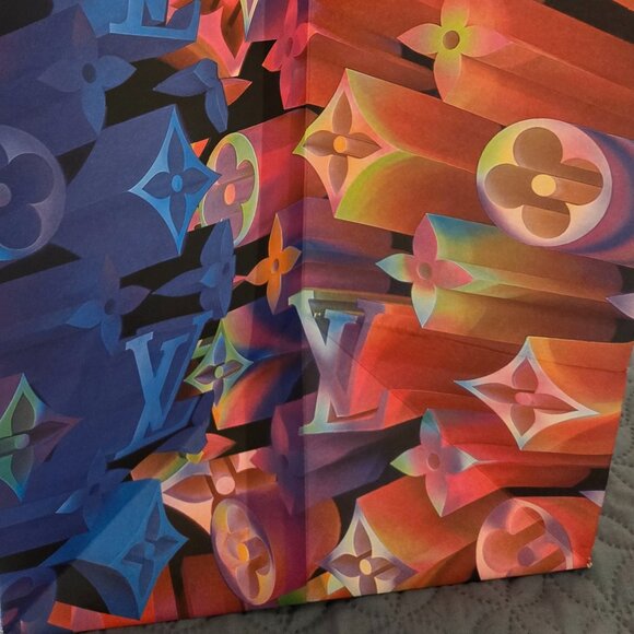Limited Edition Louis Vuitton - Picture 5 of 6